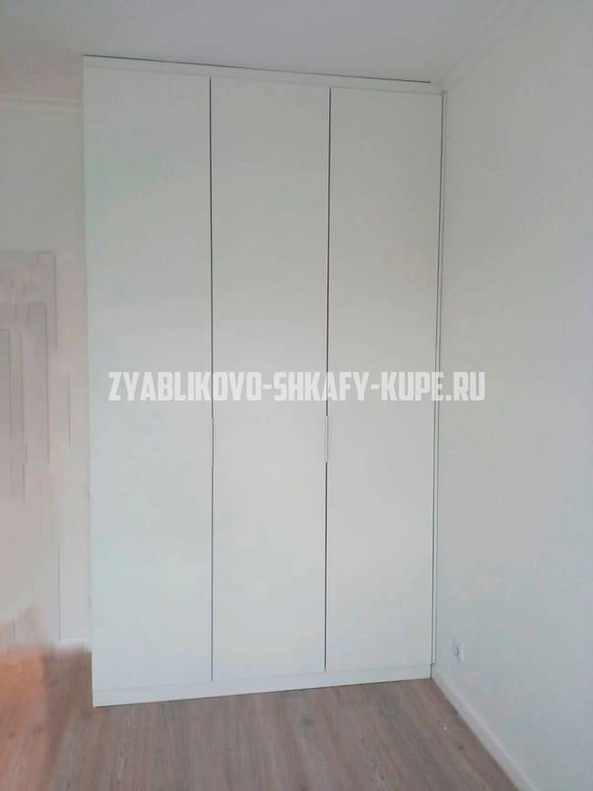 Распашные шкафы Зябликово