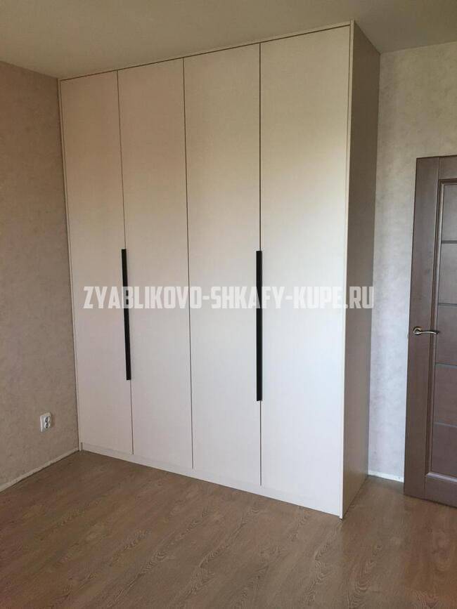 Распашные шкафы Зябликово